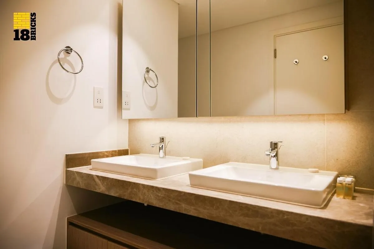 Stylish 2Br With Panoramic Creekside Views Apartment Dubai 0*,