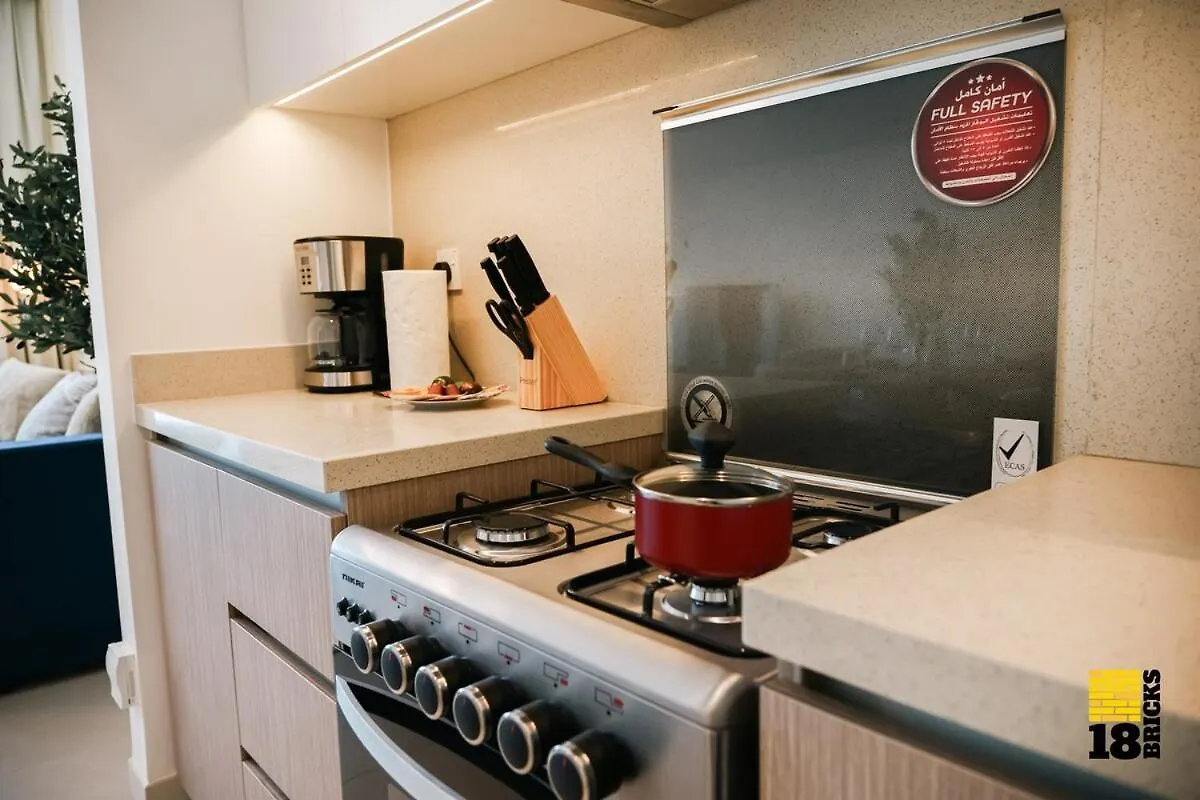Stylish 2Br With Panoramic Creekside Views Apartment Dubai